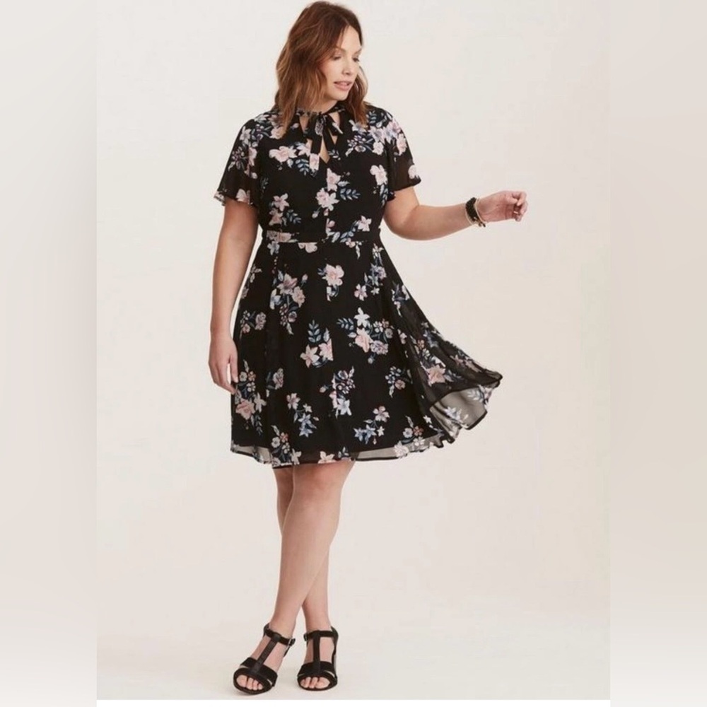 TORRID Black Floral Chiffon Skater Dress 26